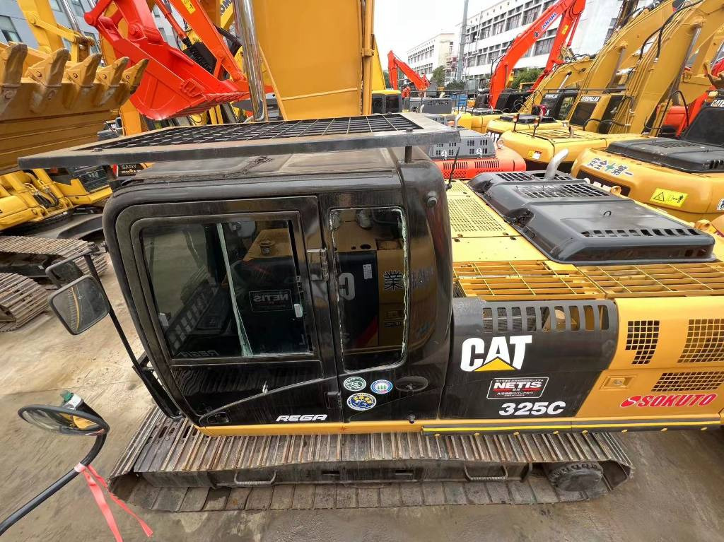 CAT 325 C - Pelle sur chenille: photos 2 CAT 325 C - Pelle sur chenille: photos 2