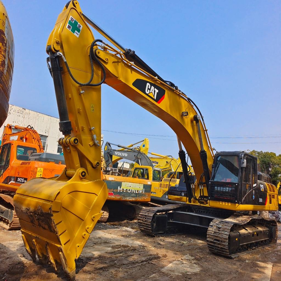 CAT 330 D - Pelle sur chenille: photos 1 CAT 330 D - Pelle sur chenille: photos 1