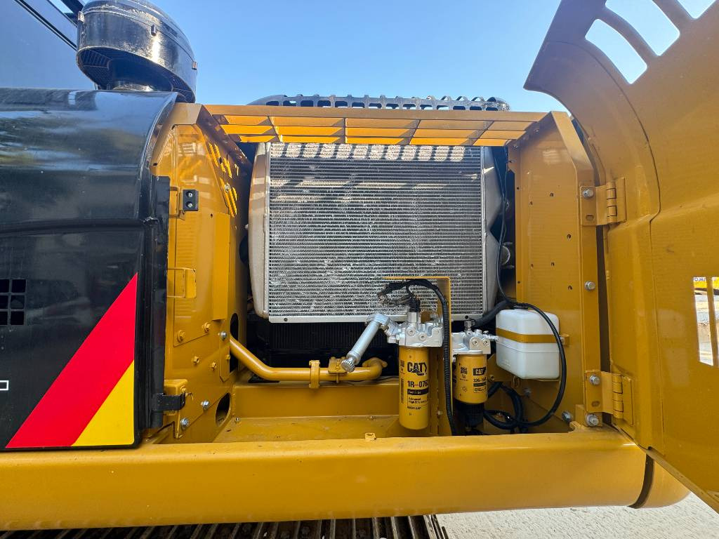 Pelle sur chenille CAT 330 D L: photos 16