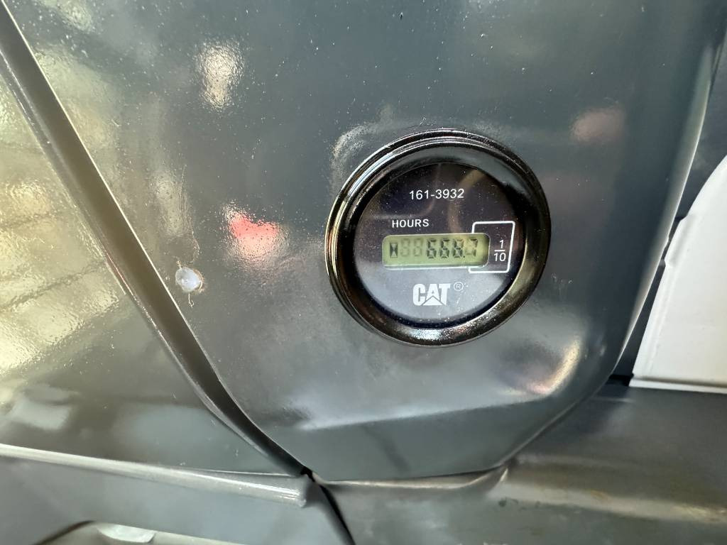 Pelle sur chenille CAT 330 D L: photos 6