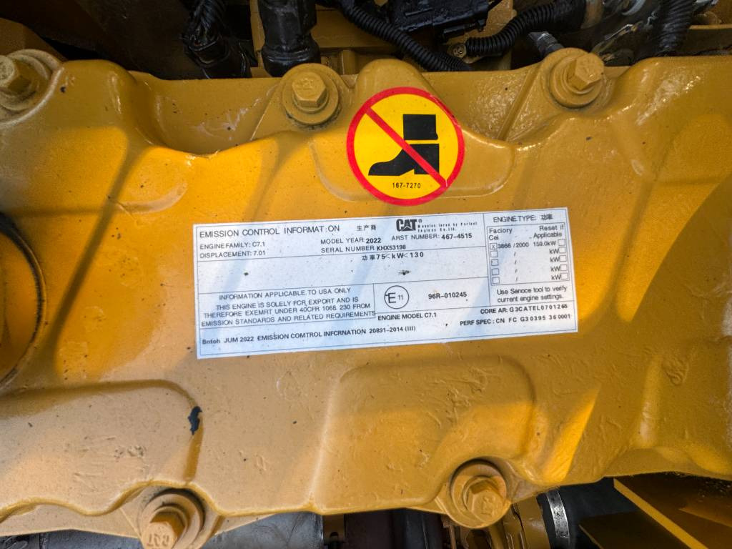 Pelle sur chenille CAT 330 D L: photos 28