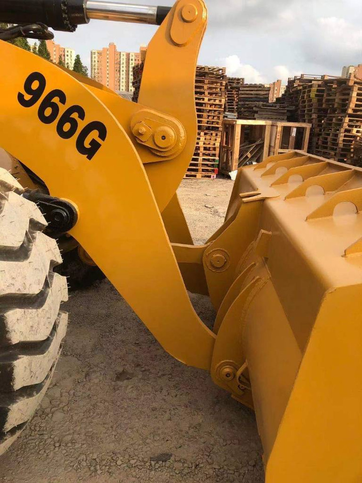 CAT 966 G - Chargeuse sur pneus: photos 4 CAT 966 G - Chargeuse sur pneus: photos 4