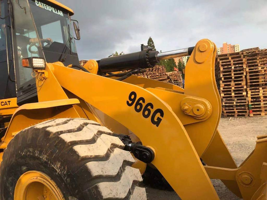 CAT 966 G - Chargeuse sur pneus: photos 3 CAT 966 G - Chargeuse sur pneus: photos 3
