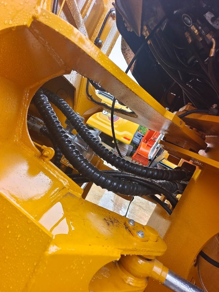 CAT 966 H - Chargeuse sur pneus: photos 3 CAT 966 H - Chargeuse sur pneus: photos 3