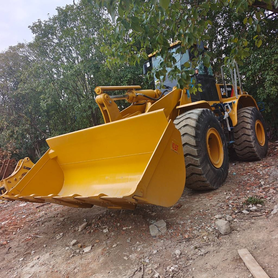 CAT 966 H - Chargeuse sur pneus: photos 2 CAT 966 H - Chargeuse sur pneus: photos 2