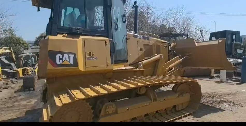 CAT D 6 K XLP - Niveleuse: photos 5 CAT D 6 K XLP - Niveleuse: photos 5