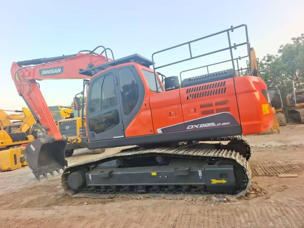 Doosan DX 225 LC - Pelle sur chenille: photos 1 Doosan DX 225 LC - Pelle sur chenille: photos 1