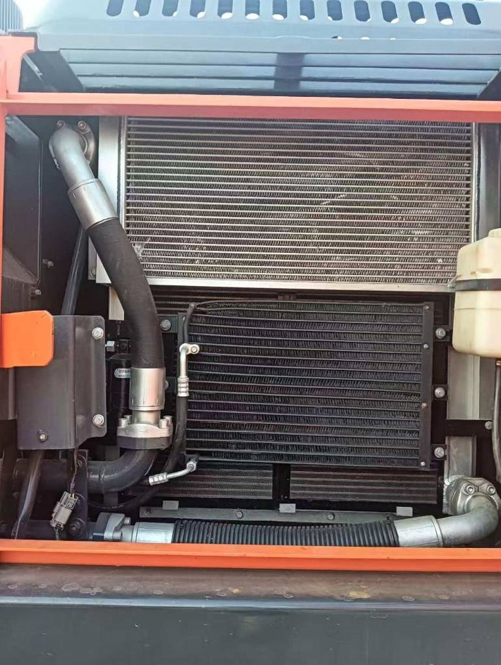 Doosan DX 225 LC - Pelle sur chenille: photos 4 Doosan DX 225 LC - Pelle sur chenille: photos 4