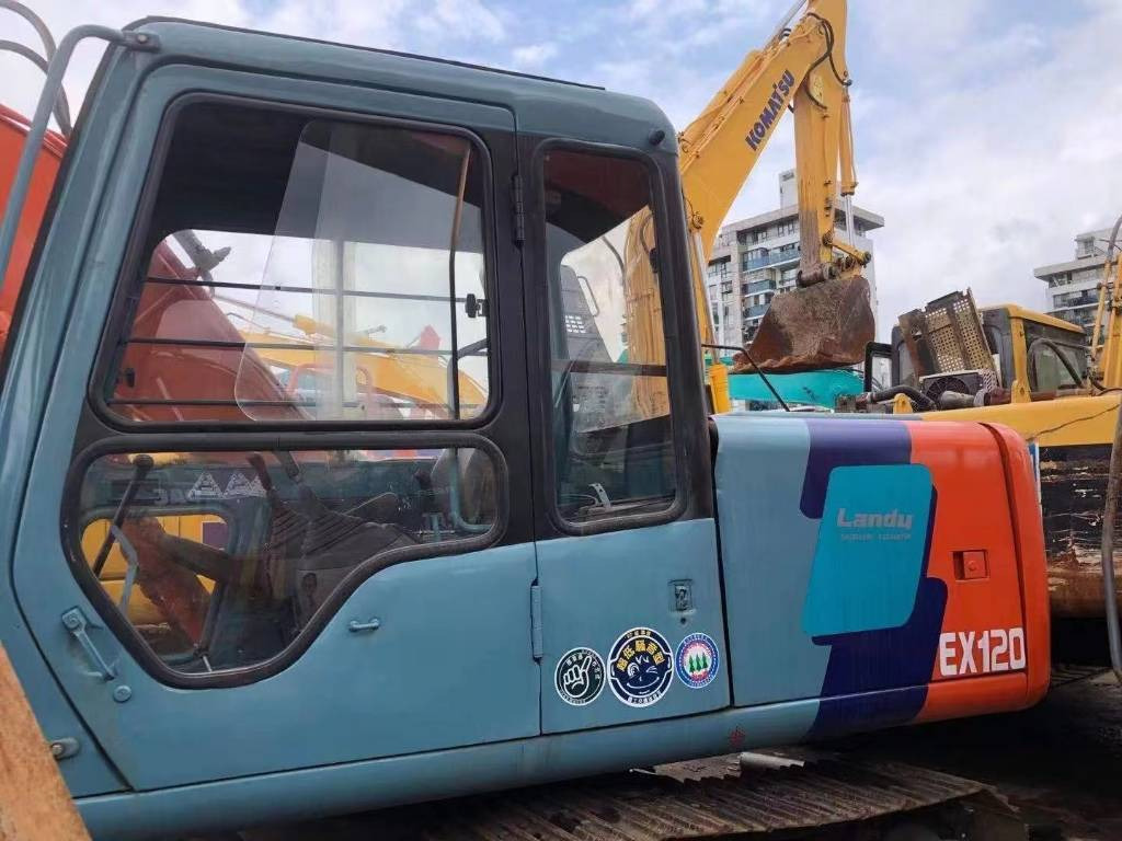 Hitachi EX 120-3 - Pelle sur chenille: photos 5 Hitachi EX 120-3 - Pelle sur chenille: photos 5