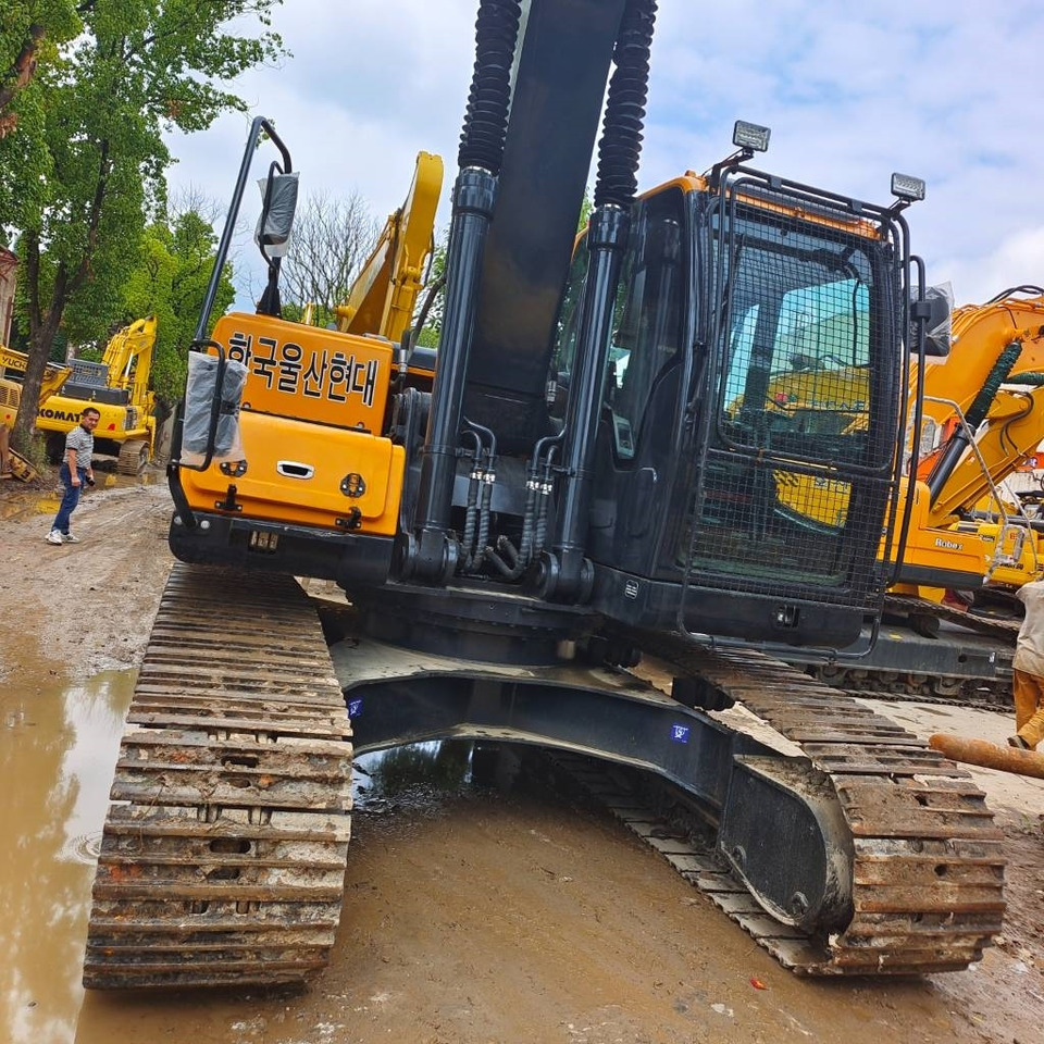 Hyundai 220LC-9S - Pelle sur chenille: photos 4 Hyundai 220LC-9S - Pelle sur chenille: photos 4