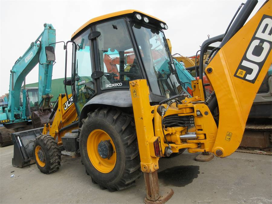 JCB 3 CX - Tractopelle: photos 3 JCB 3 CX - Tractopelle: photos 3