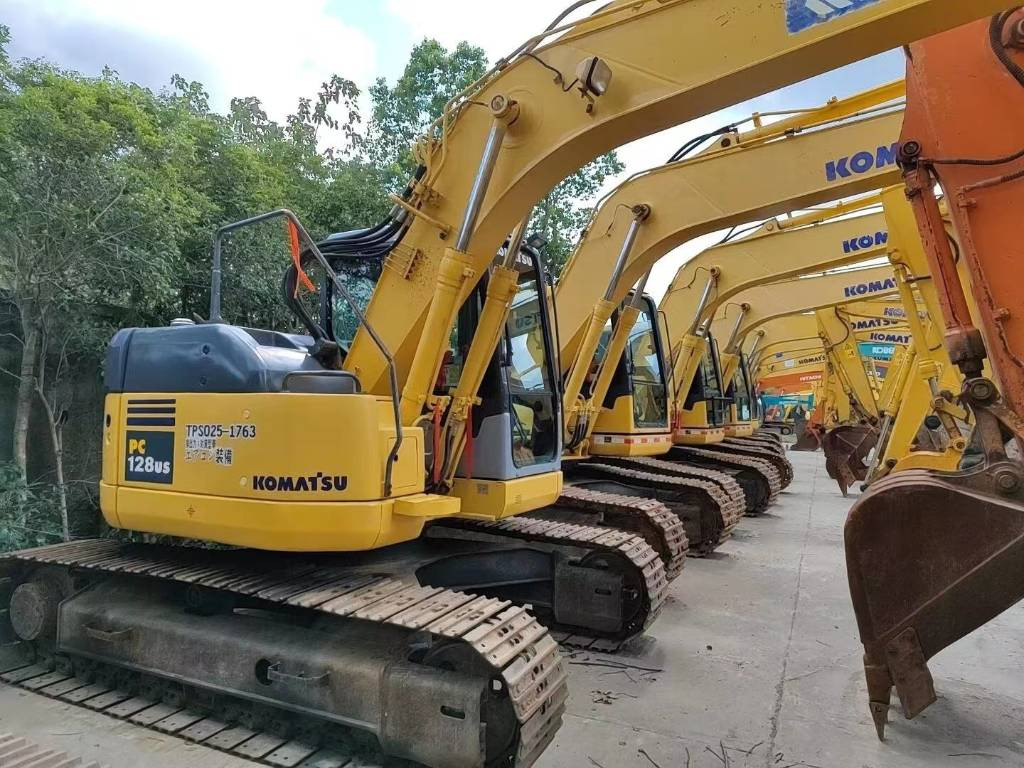 Komatsu PC 128 US-2 - Pelle sur chenille: photos 1 Komatsu PC 128 US-2 - Pelle sur chenille: photos 1