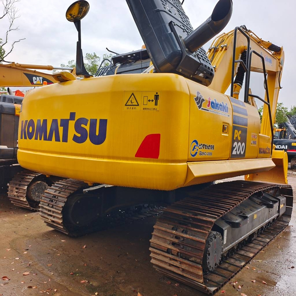 Komatsu PC 200 - Pelle sur chenille: photos 1 Komatsu PC 200 - Pelle sur chenille: photos 1