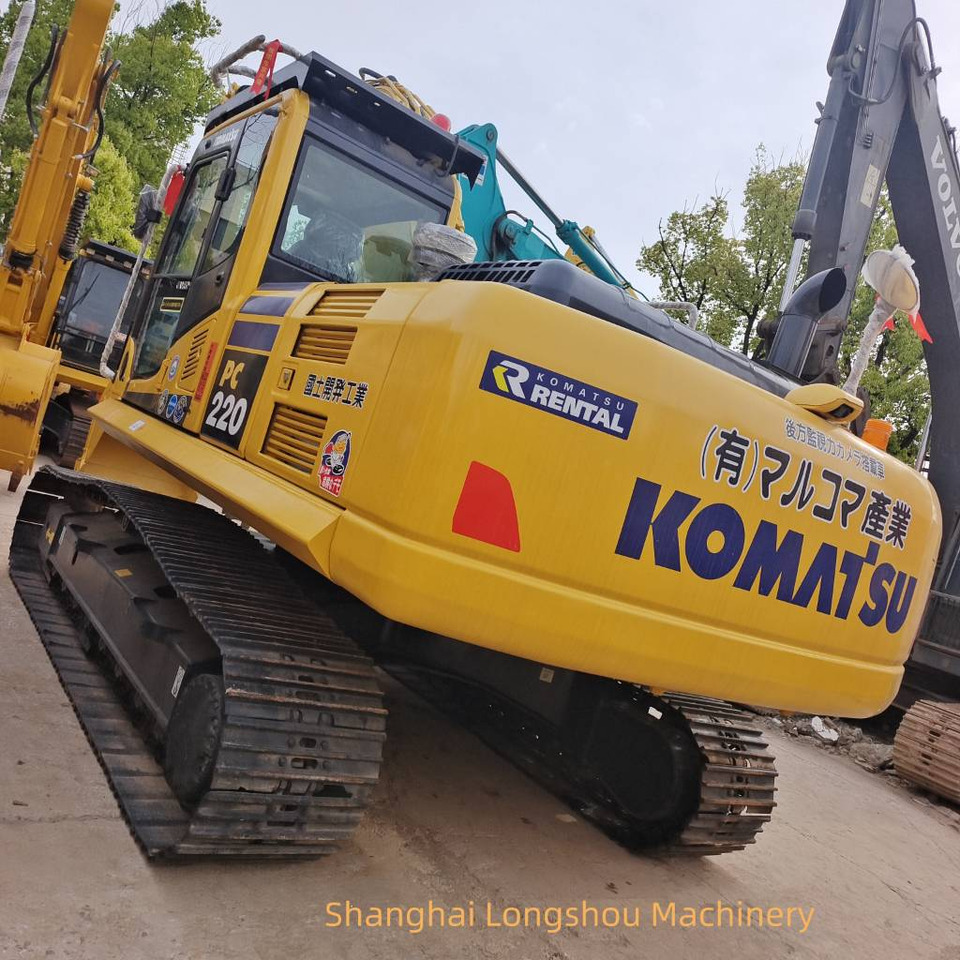 Komatsu PC 220-8 - Pelle sur chenille: photos 2 Komatsu PC 220-8 - Pelle sur chenille: photos 2