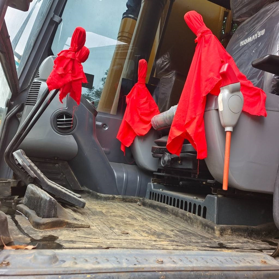 Pelle sur chenille Komatsu PC 220-8: photos 11