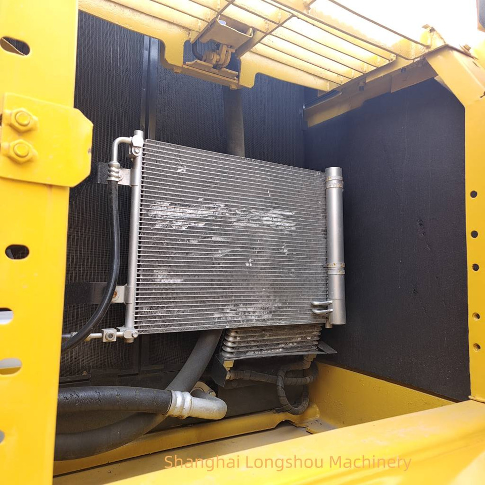 Komatsu PC 220-8 - Pelle sur chenille: photos 5 Komatsu PC 220-8 - Pelle sur chenille: photos 5