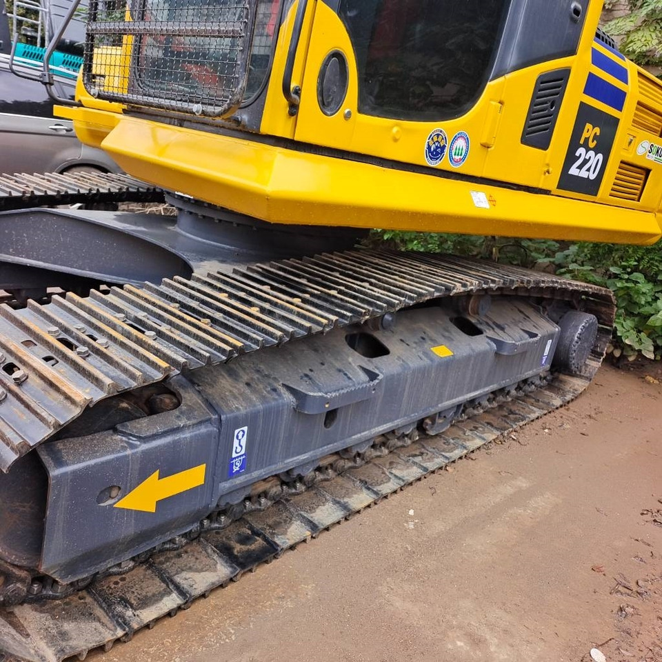 Pelle sur chenille Komatsu PC 220-8: photos 8