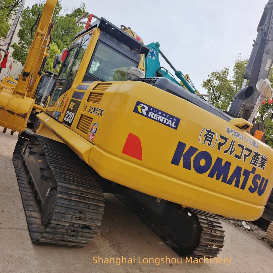 Komatsu PC 220-8 - Pelle sur chenille: photos 3 Komatsu PC 220-8 - Pelle sur chenille: photos 3