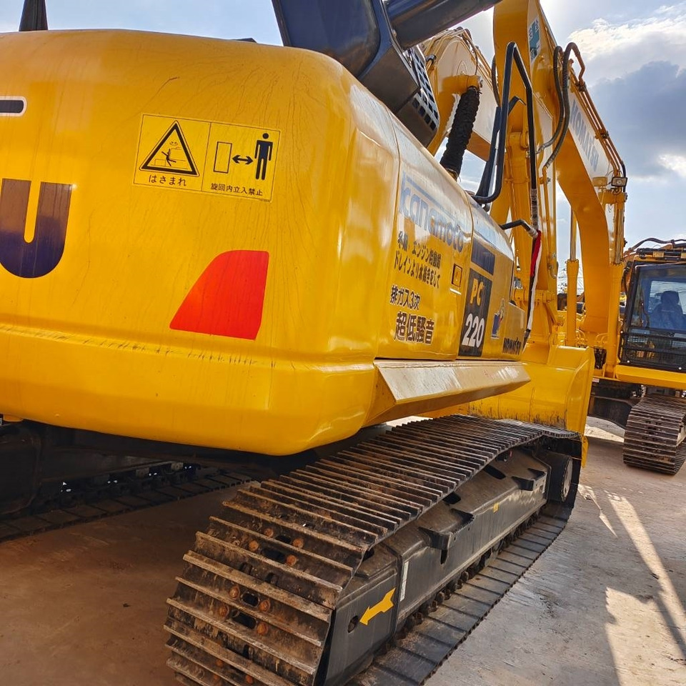 Komatsu PC 220 - Pelle sur chenille: photos 5 Komatsu PC 220 - Pelle sur chenille: photos 5