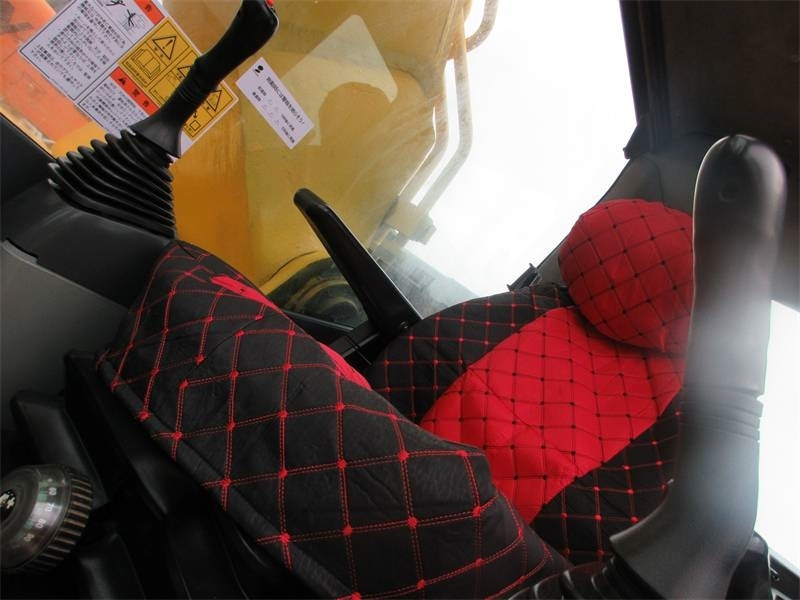 Komatsu PC 400 - Pelle sur chenille: photos 5 Komatsu PC 400 - Pelle sur chenille: photos 5