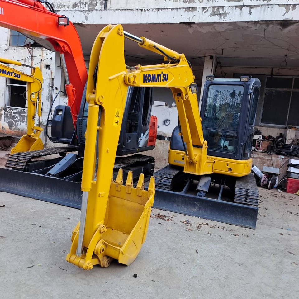 Komatsu PC 55 MR - Mini pelle: photos 1 Komatsu PC 55 MR - Mini pelle: photos 1