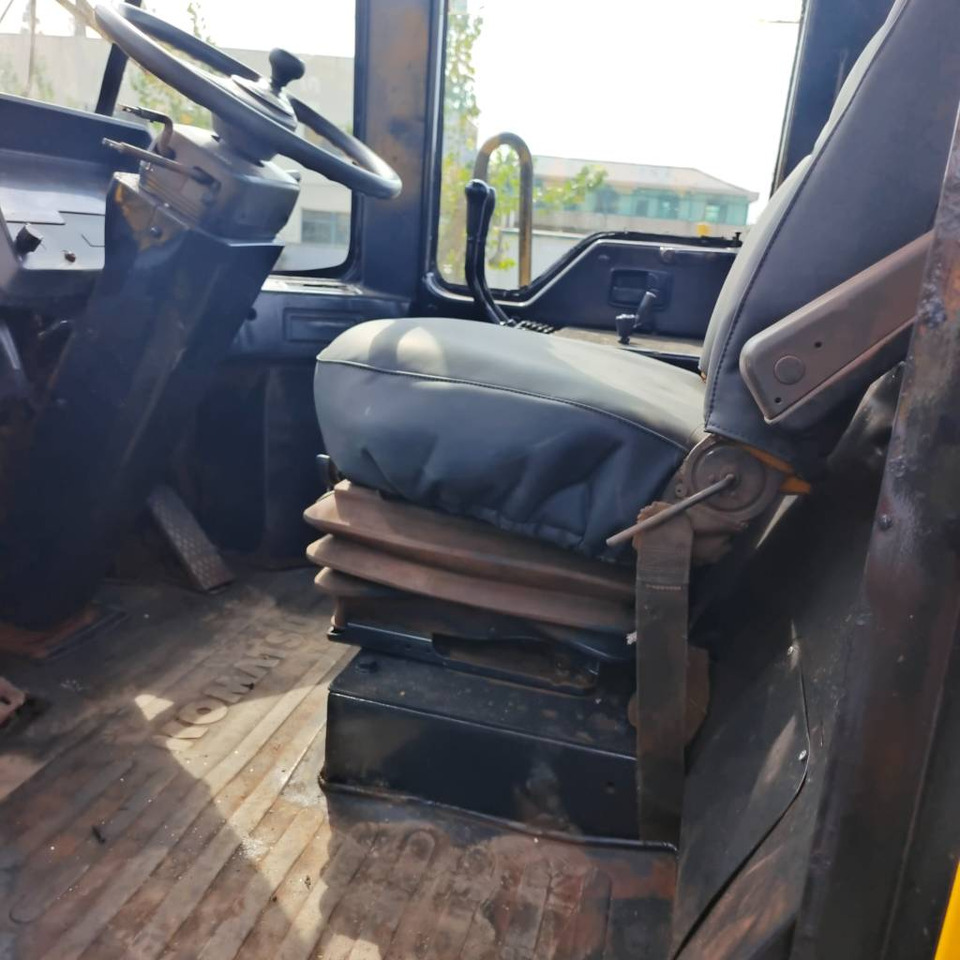 Chargeuse sur pneus Komatsu WA 470-3: photos 14