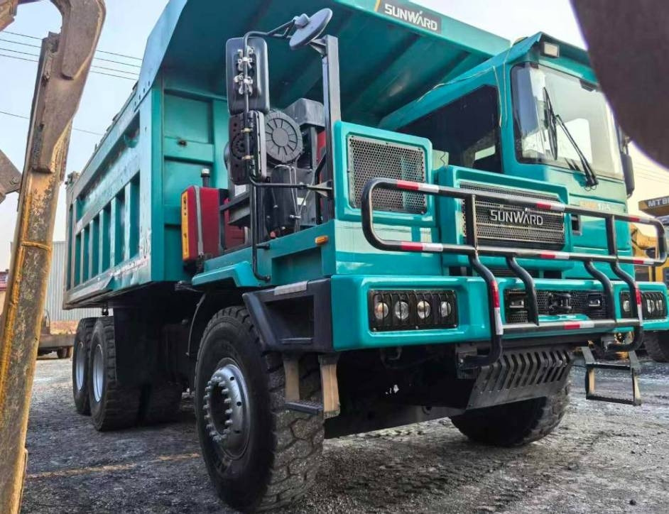 Sunward SWK 105 - Tombereau rigide: photos 1 Sunward SWK 105 - Tombereau rigide: photos 1