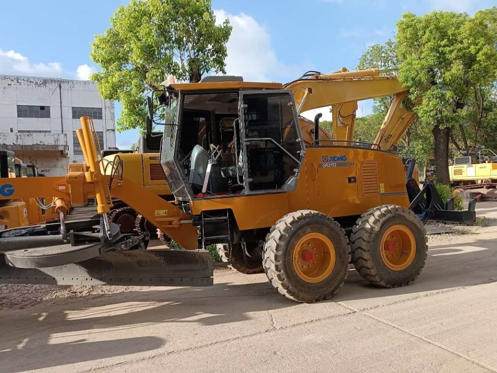 XCMG GR 2153 - Niveleuse: photos 4 XCMG GR 2153 - Niveleuse: photos 4