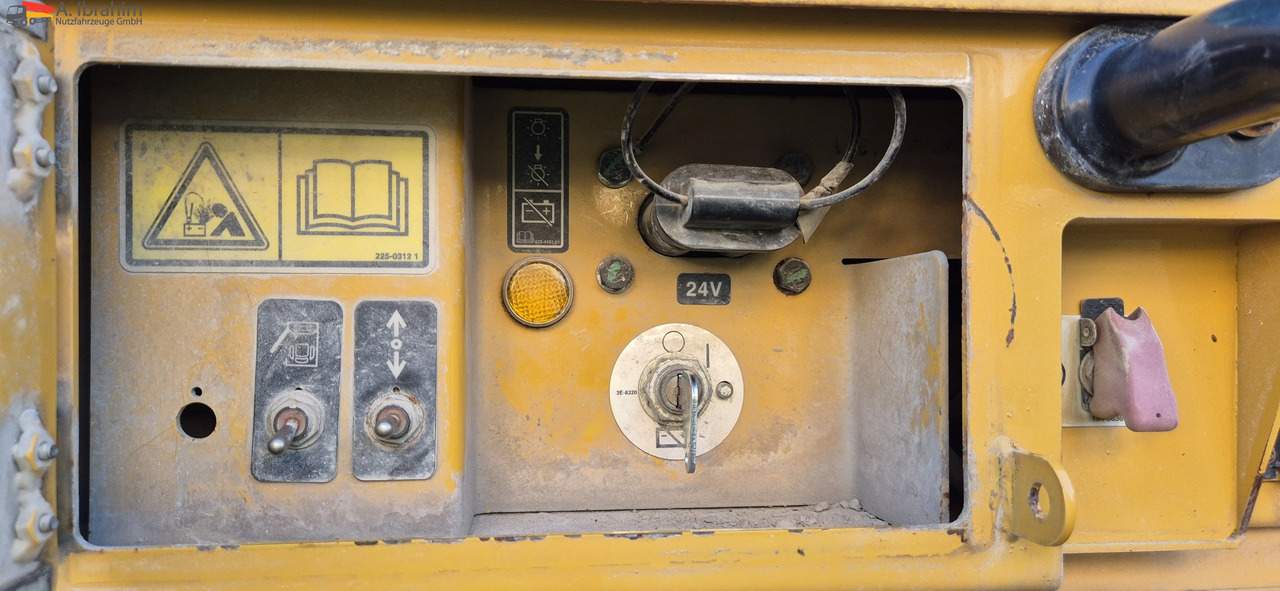 CAT 966 MXE | CAT Payload System | Klimaanlage | Rückfahrkamera | Schaufel - Chargeuse sur pneus: photos 5 CAT 966 MXE | CAT Payload System | Klimaanlage | Rückfahrkamera | Schaufel - Chargeuse sur pneus: photos 5