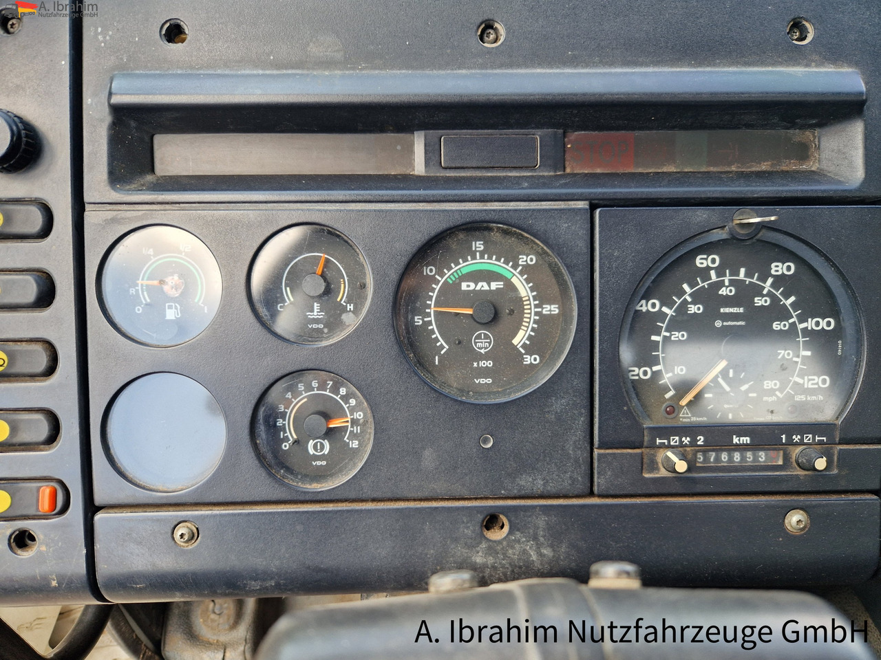 Daf CF 290 Wassertank 13500 L, Tank verzinkt Vorlauf- Lift- Lenkachse - Camion citerne: photos 2 Daf CF 290 Wassertank 13500 L, Tank verzinkt Vorlauf- Lift- Lenkachse - Camion citerne: photos 2