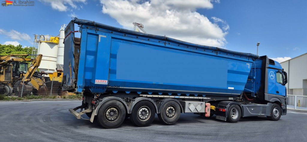 Kempf SKM 35/3 Leichter Schaden am Heck voll fahrbereit. - Semi-remorque benne: photos 4 Kempf SKM 35/3 Leichter Schaden am Heck voll fahrbereit. - Semi-remorque benne: photos 4