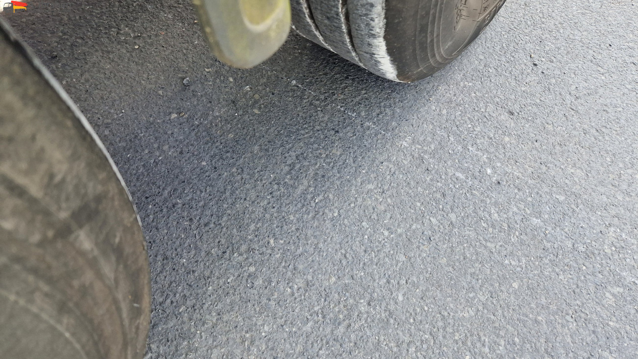 Krone SD Containerchassis 2x 20, 30, 40 ft deutscher Auflieger, ausziehbar - Semi-remorque porte-conteneur/ Caisse mobile: photos 5 Krone SD Containerchassis 2x 20, 30, 40 ft deutscher Auflieger, ausziehbar - Semi-remorque porte-conteneur/ Caisse mobile: photos 5