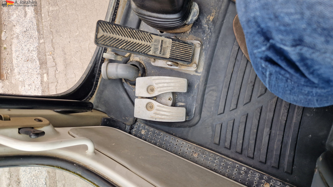 Liebherr A316 Schnellwechsler, Hammerverrohrung, Verstellausleger Deutz Motor - Mini pelle: photos 4 Liebherr A316 Schnellwechsler, Hammerverrohrung, Verstellausleger Deutz Motor - Mini pelle: photos 4