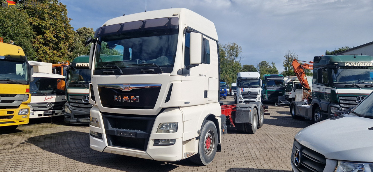 MAN 26.440 TGX, Chassis 7,80 m lang 4,85 m Radstand - Châssis cabine: photos 1 MAN 26.440 TGX, Chassis 7,80 m lang 4,85 m Radstand - Châssis cabine: photos 1