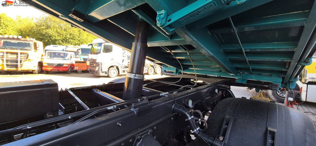 Meiller 18t Aufbau sehr sauber Aufbau komplett - Benne pour poids lourds: photos 4 Meiller 18t Aufbau sehr sauber Aufbau komplett - Benne pour poids lourds: photos 4