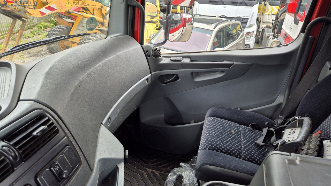 Mercedes-Benz 1829L mit Kran HIAB 111 Hiduo , Funk FB - Camion plateau, Camion grue: photos 3 Mercedes-Benz 1829L mit Kran HIAB 111 Hiduo , Funk FB - Camion plateau, Camion grue: photos 3