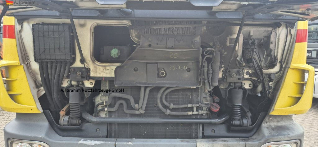 Mercedes-Benz 2536 L 3 Kammer 19500 L Oben Unten Befüllung - Camion citerne: photos 3 Mercedes-Benz 2536 L 3 Kammer 19500 L Oben Unten Befüllung - Camion citerne: photos 3