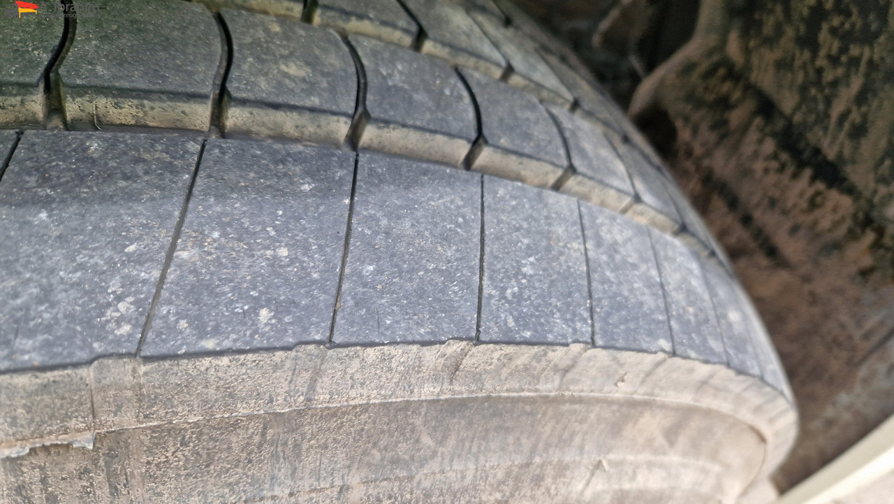 Mercedes-Benz 2541L Baustoff mit HIAB 122, Palettengabel Lift-Lenkachse, mp3 - Camion grue, Camion plateau: photos 3 Mercedes-Benz 2541L Baustoff mit HIAB 122, Palettengabel Lift-Lenkachse, mp3 - Camion grue, Camion plateau: photos 3