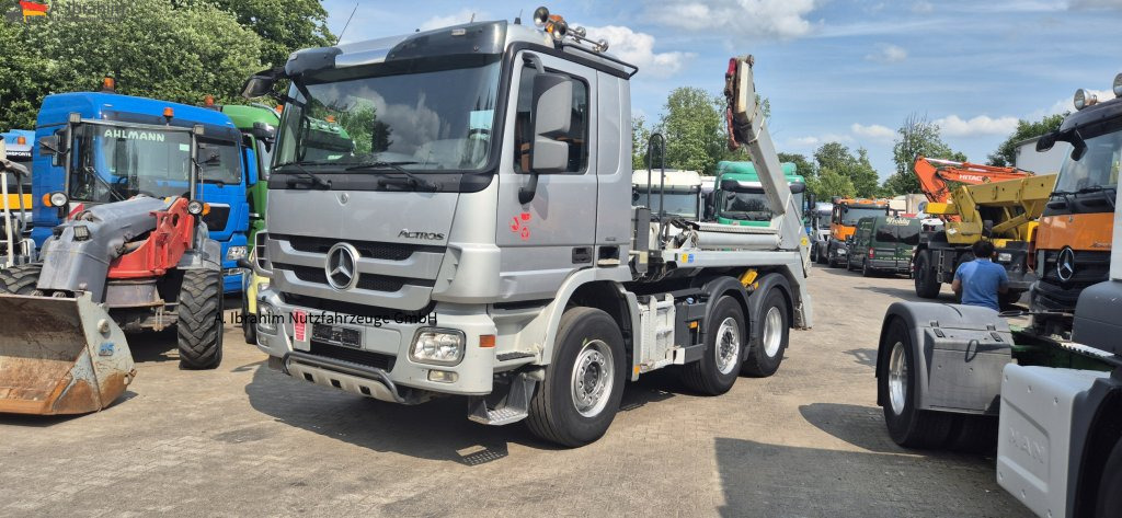 Mercedes-Benz 2544 L Meiller Absetzkipper 6x2, Vorlauf-Lenkachse - Camion multibenne: photos 1 Mercedes-Benz 2544 L Meiller Absetzkipper 6x2, Vorlauf-Lenkachse - Camion multibenne: photos 1