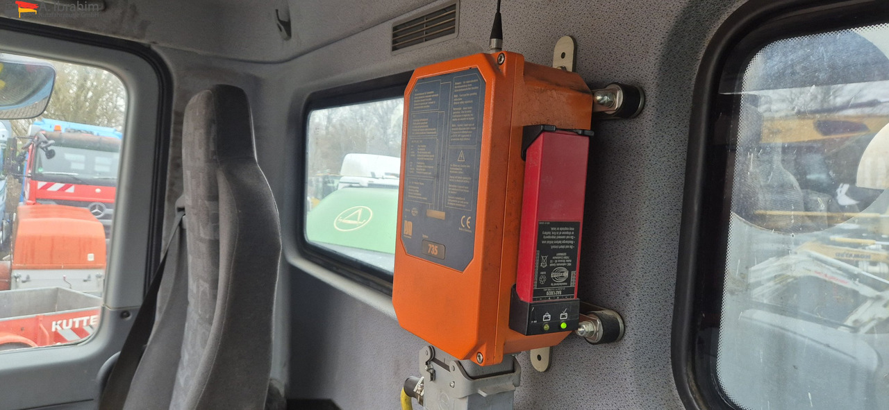 Mercedes-Benz 3241 PM 21-3 Liebherr 7 cbm PUMI Putzmeister Liebherr - Camion malaxeur pompe: photos 2 Mercedes-Benz 3241 PM 21-3 Liebherr 7 cbm PUMI Putzmeister Liebherr - Camion malaxeur pompe: photos 2