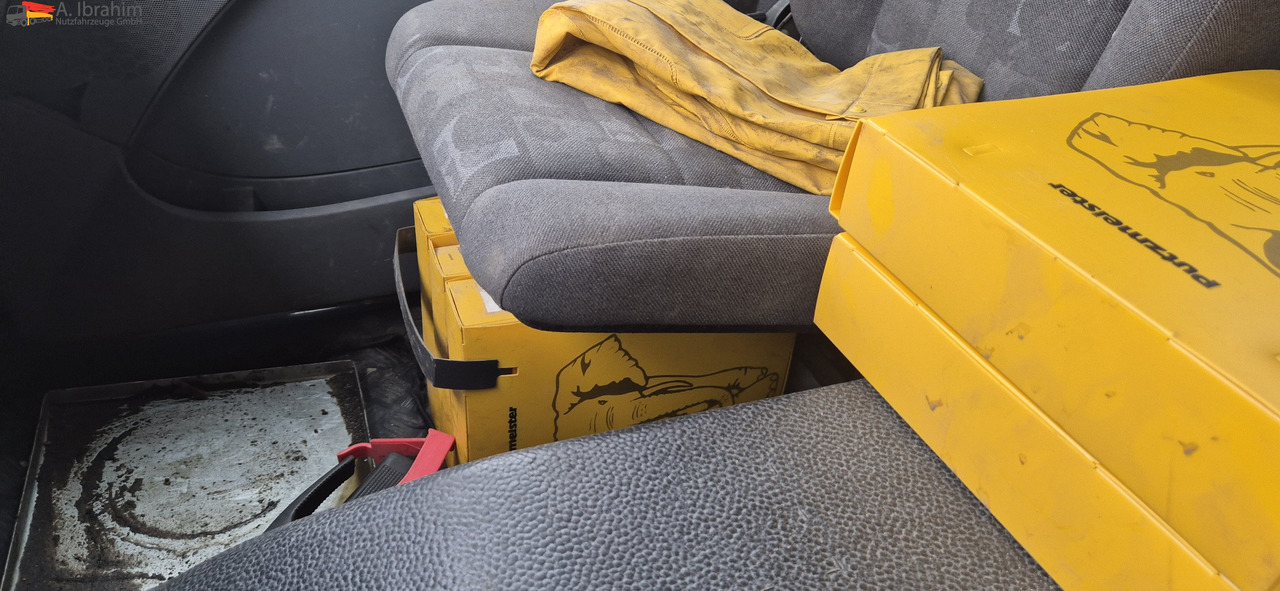 Camion malaxeur pompe Mercedes-Benz 3241 PM 21-3   Liebherr 7 cbm PUMI Putzmeister Liebherr: photos 6