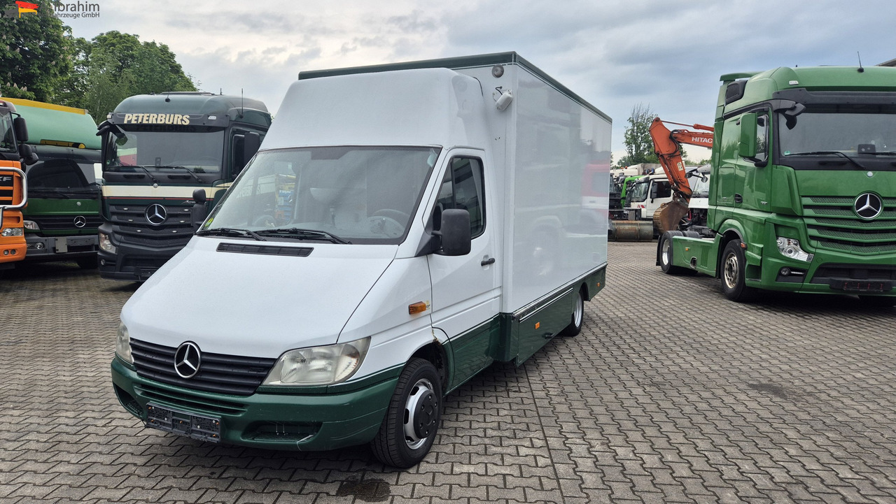 Mercedes-Benz 413 CDI Tiefkühlfächer, autom. Verkaufsklappe Basis ist ok - Véhicule utilitaire frigorifique: photos 1 Mercedes-Benz 413 CDI Tiefkühlfächer, autom. Verkaufsklappe Basis ist ok - Véhicule utilitaire frigorifique: photos 1