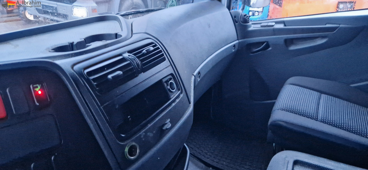 Mercedes-Benz 816 Koffer, LBW - Fourgon: photos 2 Mercedes-Benz 816 Koffer, LBW - Fourgon: photos 2