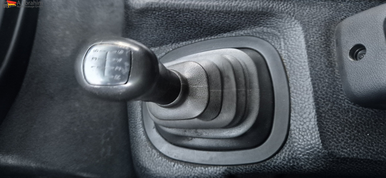 Mercedes-Benz 818L LBW, Luftfederung - Fourgon: photos 5 Mercedes-Benz 818L LBW, Luftfederung - Fourgon: photos 5