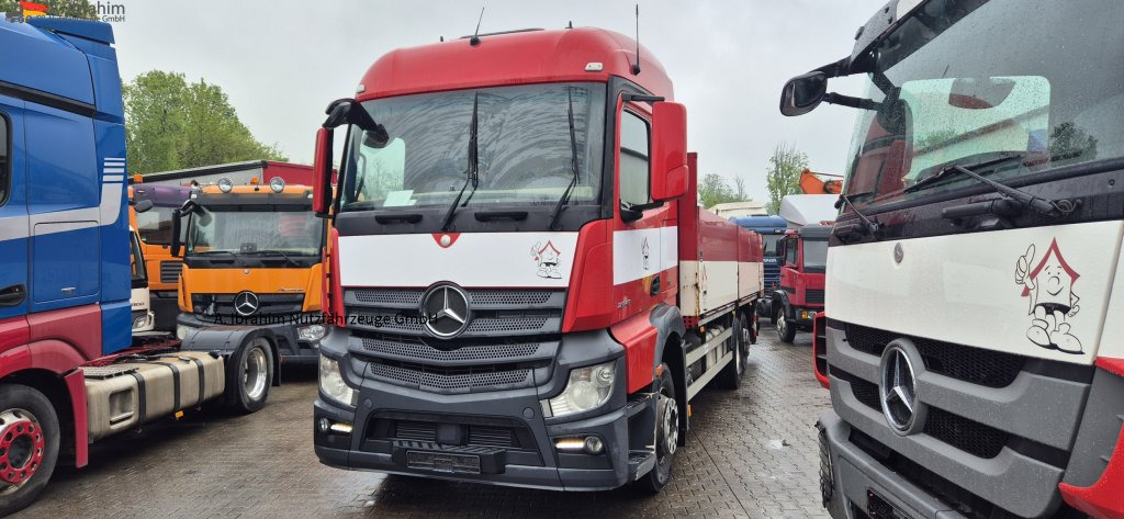 Mercedes-Benz DB 2545 HIAB 166 mit Zange. Lift-Lenkachse einsatzbereit - Camion plateau, Camion grue: photos 1 Mercedes-Benz DB 2545 HIAB 166 mit Zange. Lift-Lenkachse einsatzbereit - Camion plateau, Camion grue: photos 1
