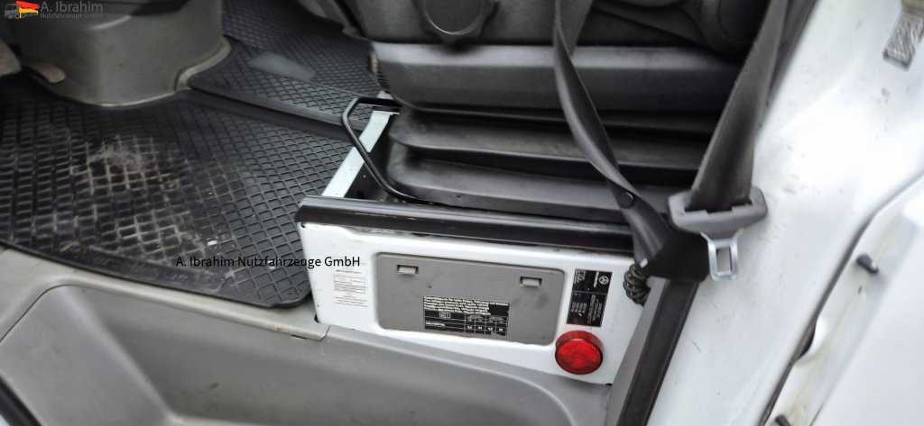 Mercedes-Benz Sprinter DB 319 CDI Automatik, Tempomat, ATM bei 290 tkm - Remorqueuse: photos 4 Mercedes-Benz Sprinter DB 319 CDI Automatik, Tempomat, ATM bei 290 tkm - Remorqueuse: photos 4
