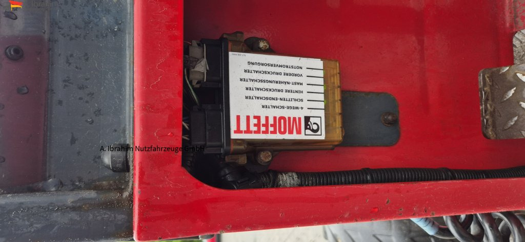 Moffett 4 Wege Stapler 20.4 einsatzbereit 3 Stck. vorhanden - Chariot élévateur: photos 4 Moffett 4 Wege Stapler 20.4 einsatzbereit 3 Stck. vorhanden - Chariot élévateur: photos 4