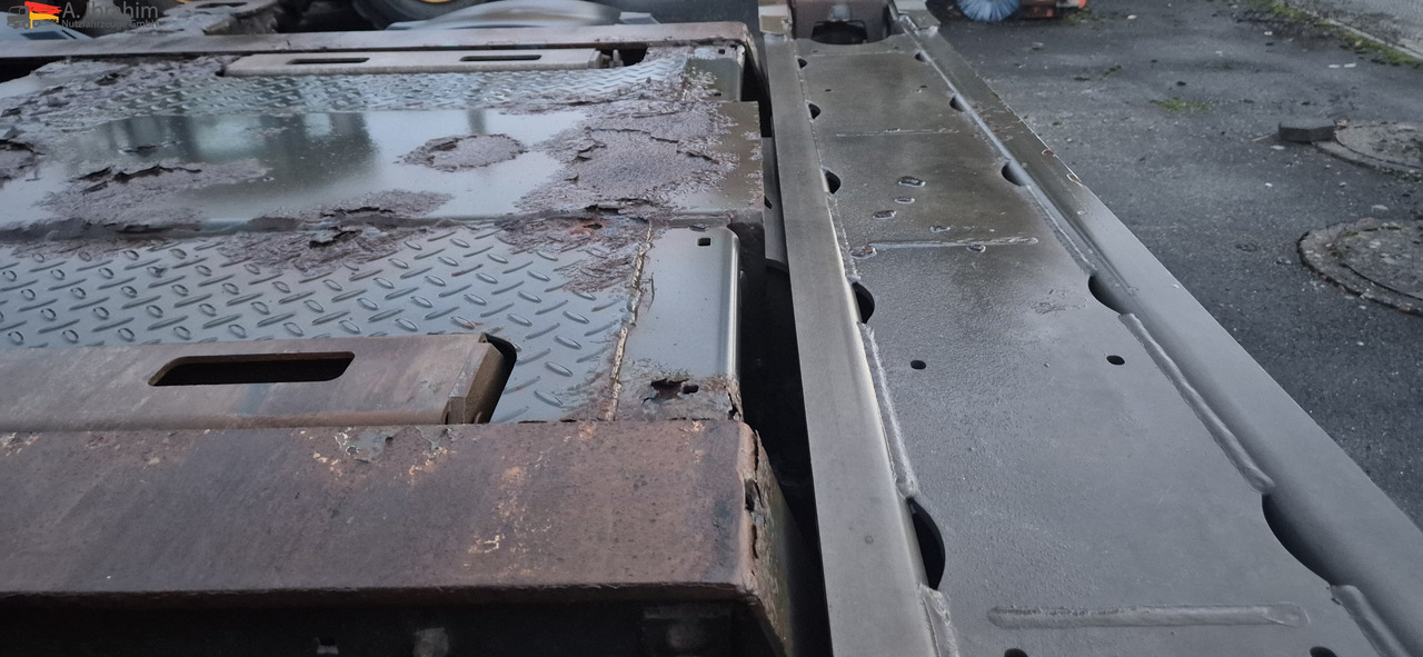 Schmitz SCF24 2x20,30,40,45 ft Multichassis, ausziehbar - Semi-remorque porte-conteneur/ Caisse mobile: photos 4 Schmitz SCF24 2x20,30,40,45 ft Multichassis, ausziehbar - Semi-remorque porte-conteneur/ Caisse mobile: photos 4