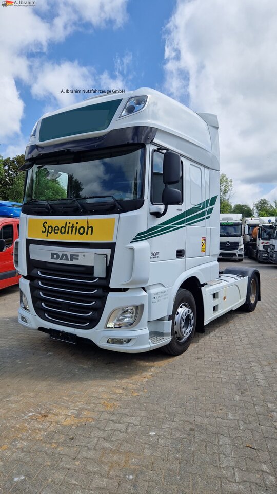 Daf XF460 Superspacecab, 2x Tank, Retarder - Tracteur routier: photos 1 Daf XF460 Superspacecab, 2x Tank, Retarder - Tracteur routier: photos 1