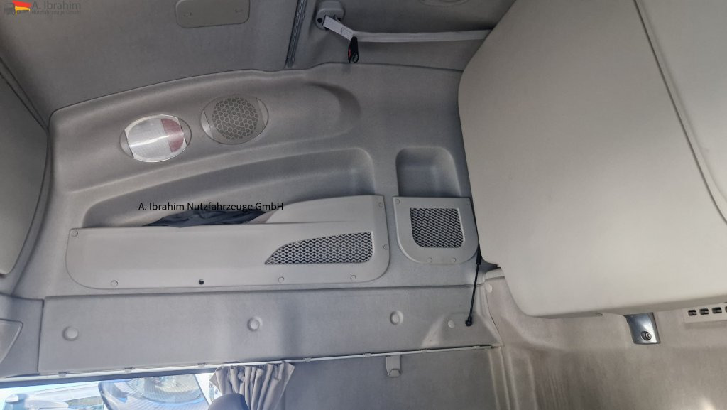 Iveco Stralis 460 Vollspoiler 3x vorhanden - Tracteur routier: photos 3 Iveco Stralis 460 Vollspoiler 3x vorhanden - Tracteur routier: photos 3